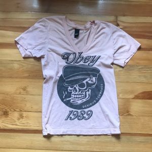 obey tee